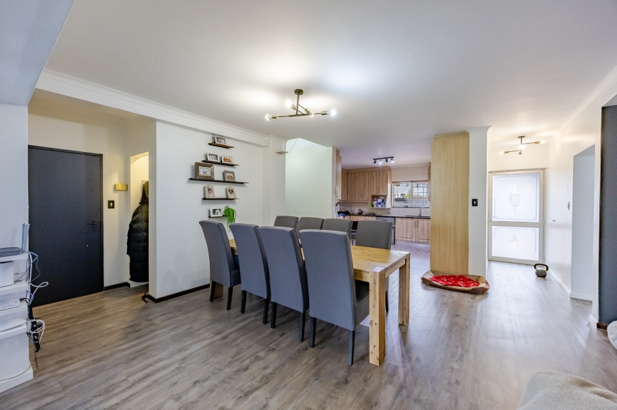 4 Bedroom Property for Sale in Milnerton Ridge Western Cape